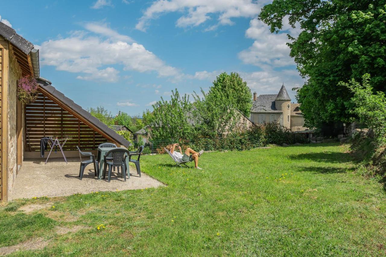 Village De Gites Les Chalets De L'Aubrac Aumont-Aubrac Buitenkant foto
